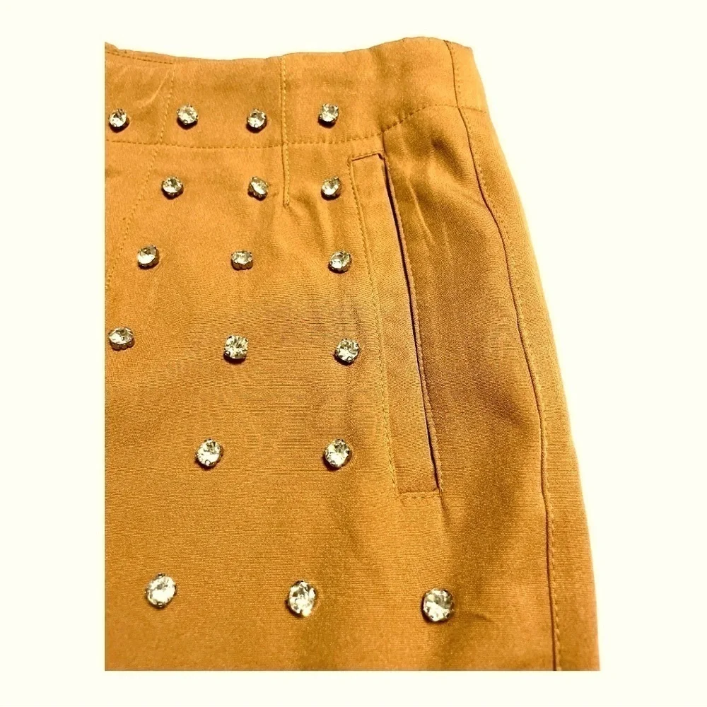 Lizette Collection Rhinestone Embellished High Waist Shorts Size L NWT)